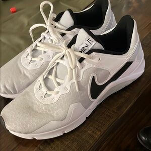 Nike Dual-Tone White and Black Athletic Shoes
